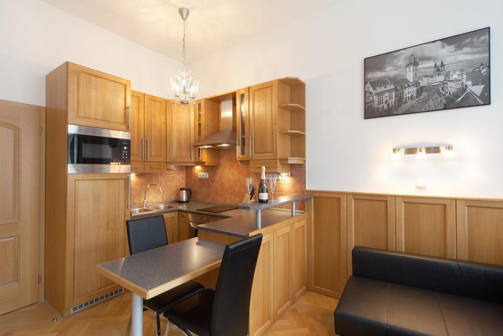 Old Town Melantrichova Apartment Praha Bagian luar foto